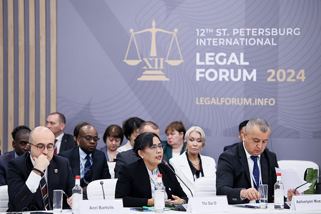 Myanmar delegation attends 12th St Petersburg International Legal Forum